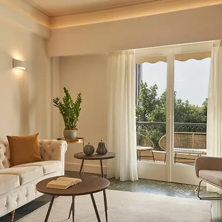 Chic N Bright 3Bd Apt With Hilton View Athènes Extérieur photo