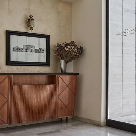 Chic N Bright 3Bd Apt With Hilton View Athènes Extérieur photo