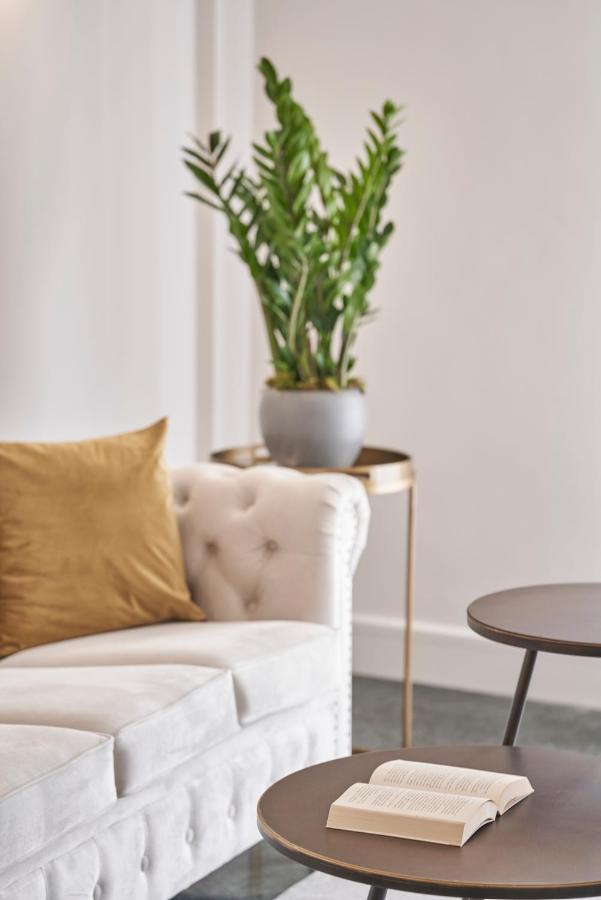 Chic N Bright 3bd With Hilton View Appartement Athene