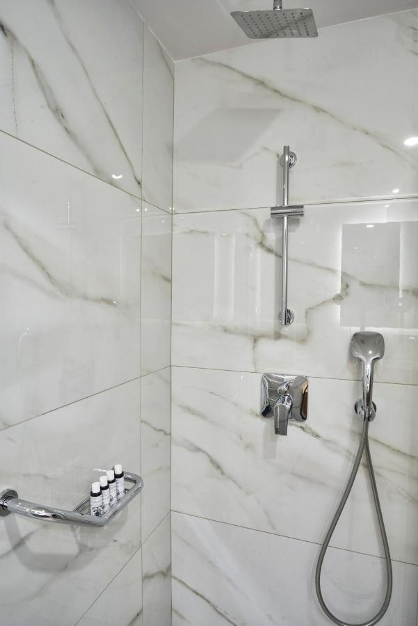 Apartment Chic N Bright 3bd With Hilton View Athens